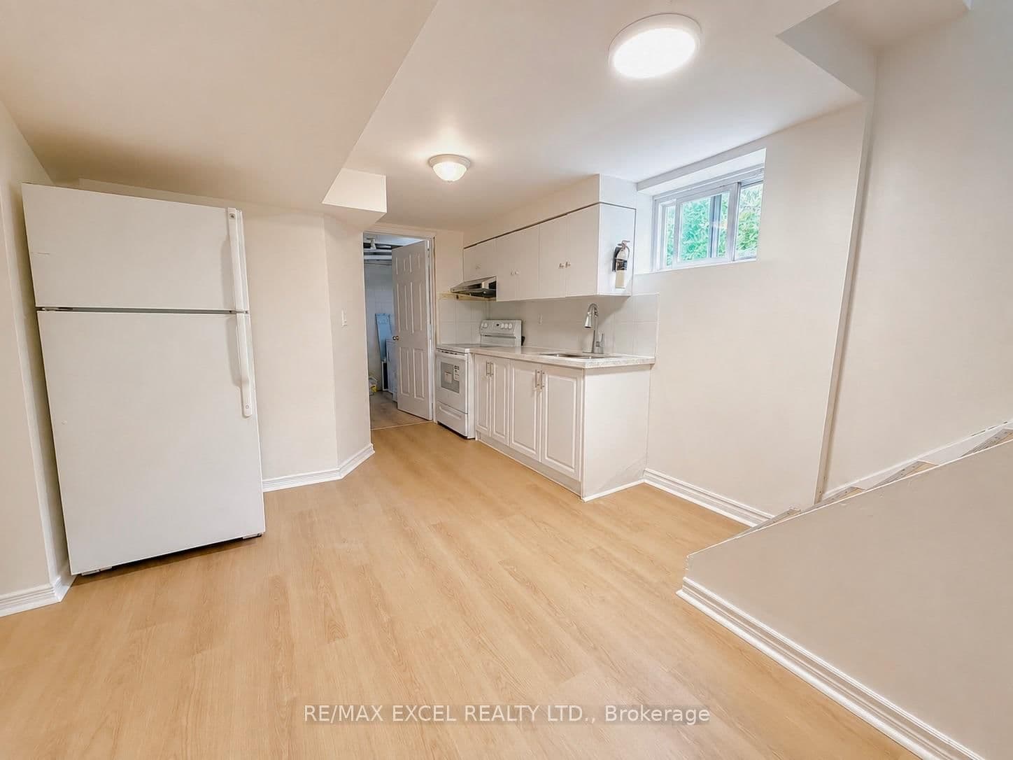 39 Commons Drive, Unit Lower thumbnail 3