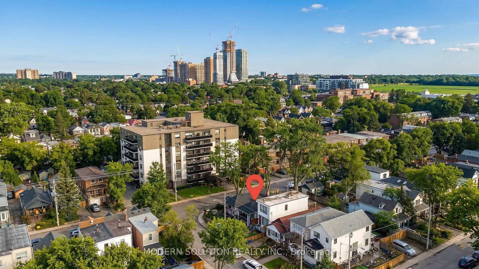 741 Milverton Boulevard thumbnail 37