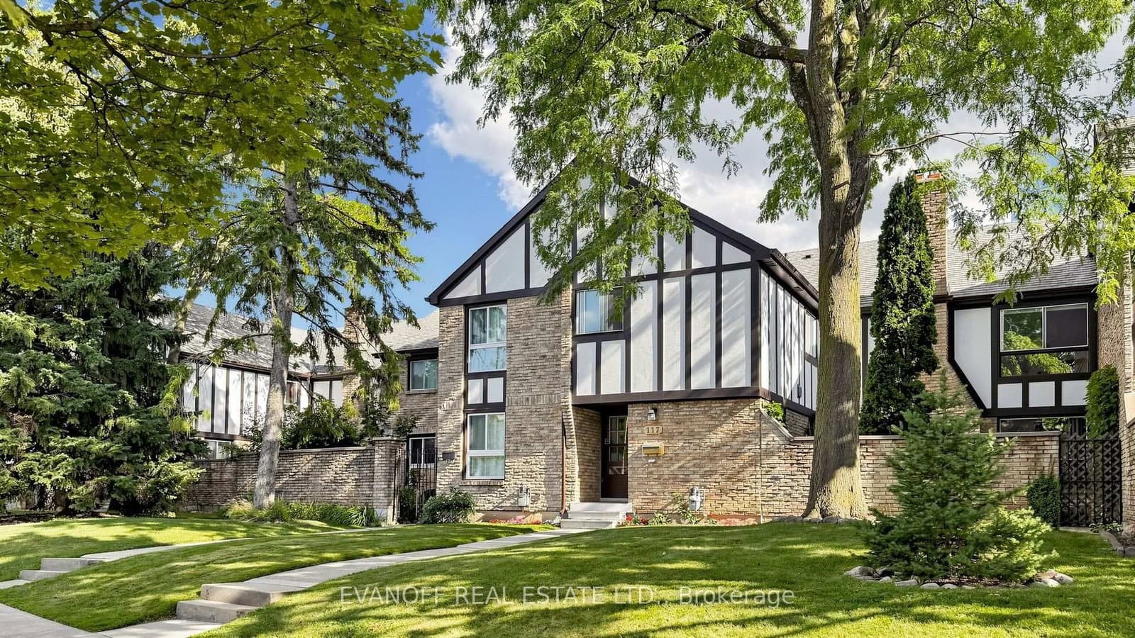 117 Burrows Hall Boulevard, Unit 11 thumbnail 2