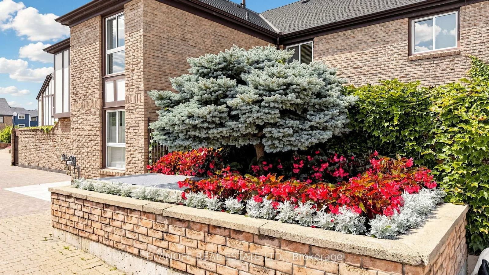 117 Burrows Hall Boulevard, Unit 11 thumbnail 41