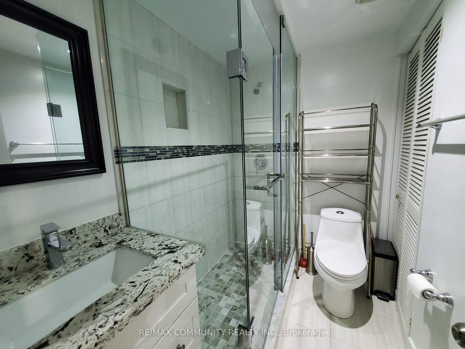 4 Elliottglen Drive, Unit Basement thumbnail 11