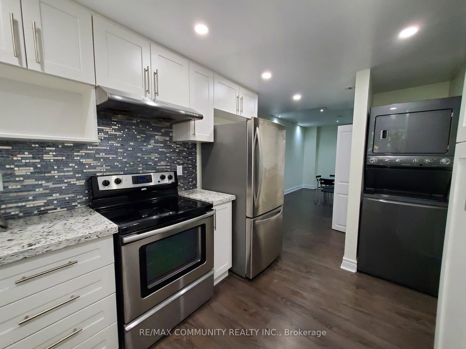 4 Elliottglen Drive, Unit Basement thumbnail 6
