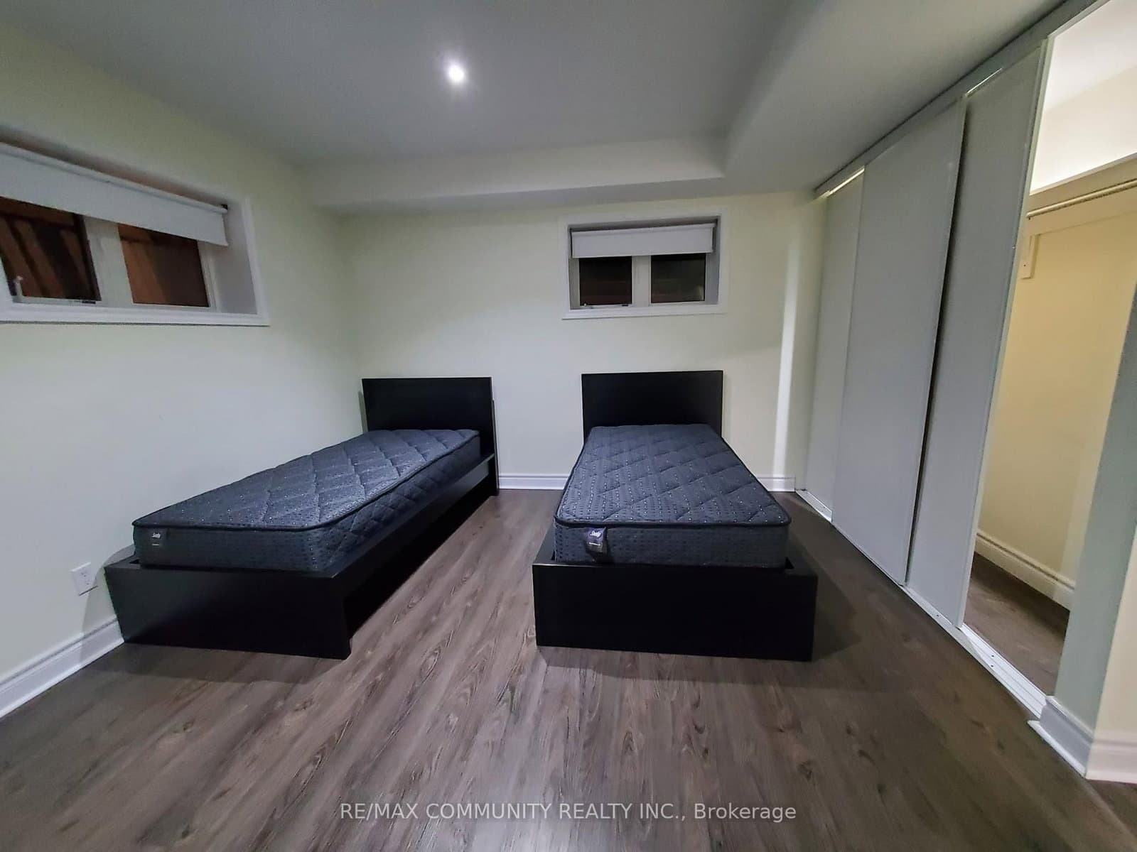 4 Elliottglen Drive, Unit Basement thumbnail 8