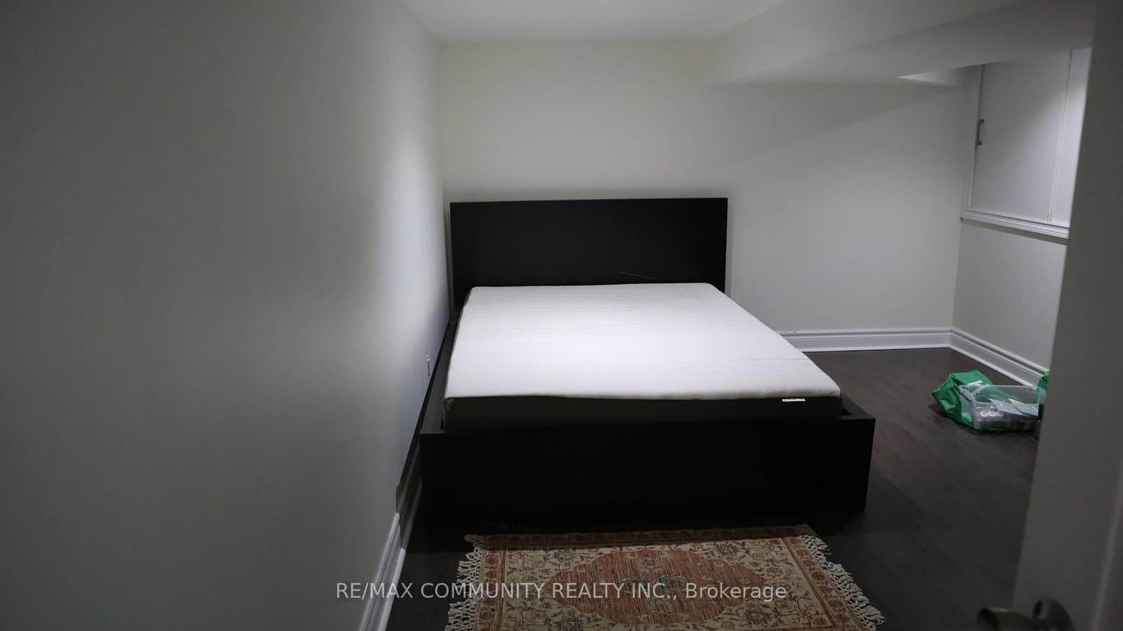 4 Elliottglen Drive, Unit Basement thumbnail 9