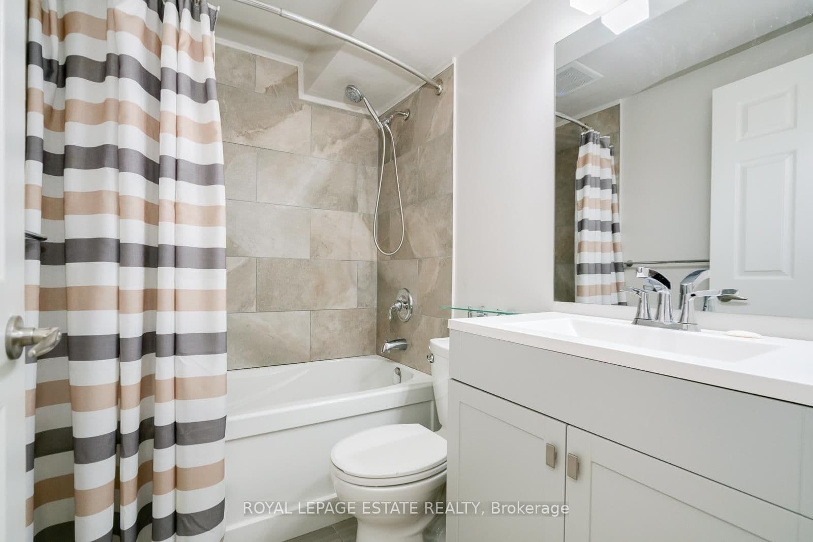 155 Langley Avenue, Unit Lower Level thumbnail 9