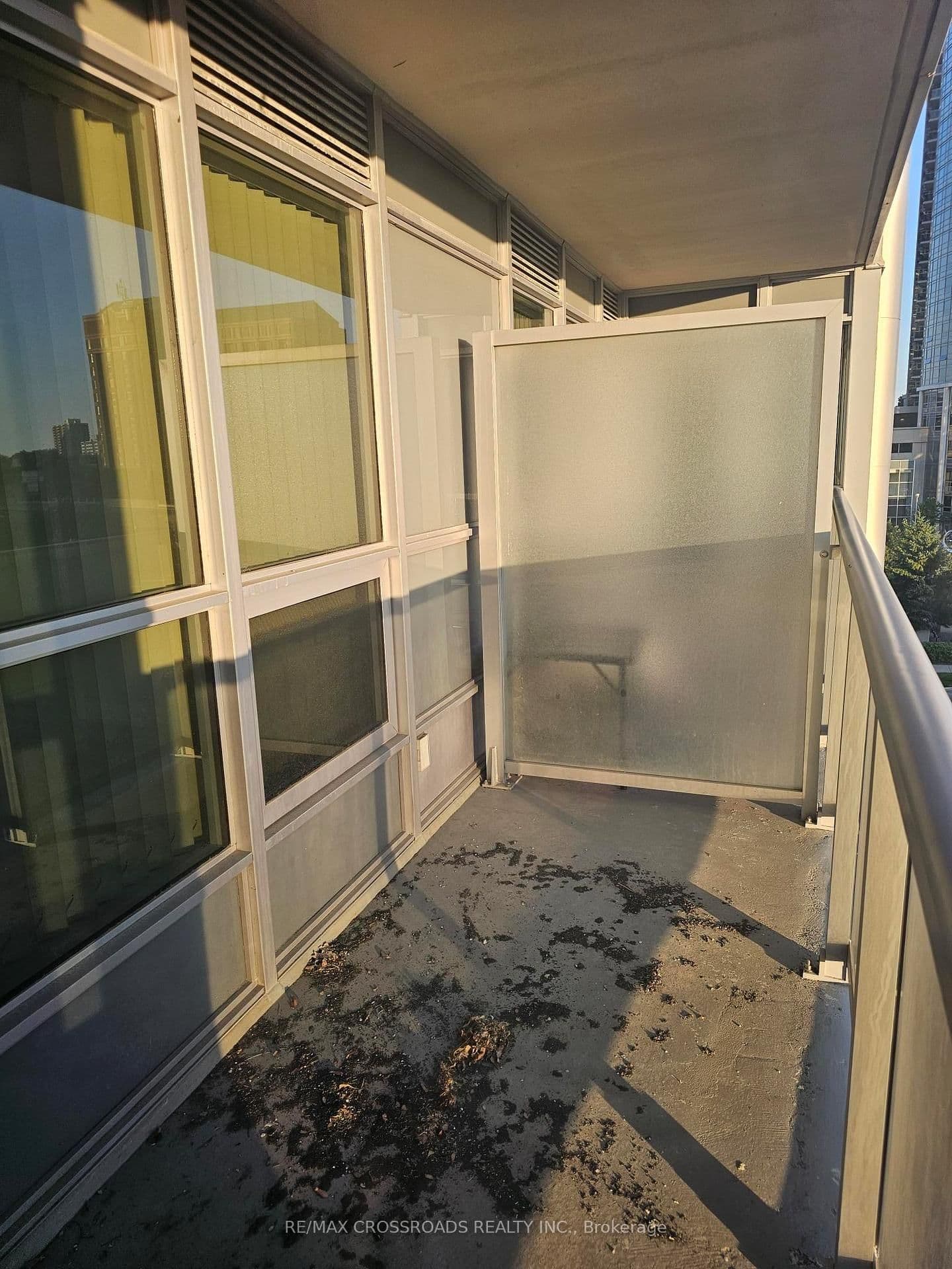 151 Village Green Square, Unit 506 thumbnail 14