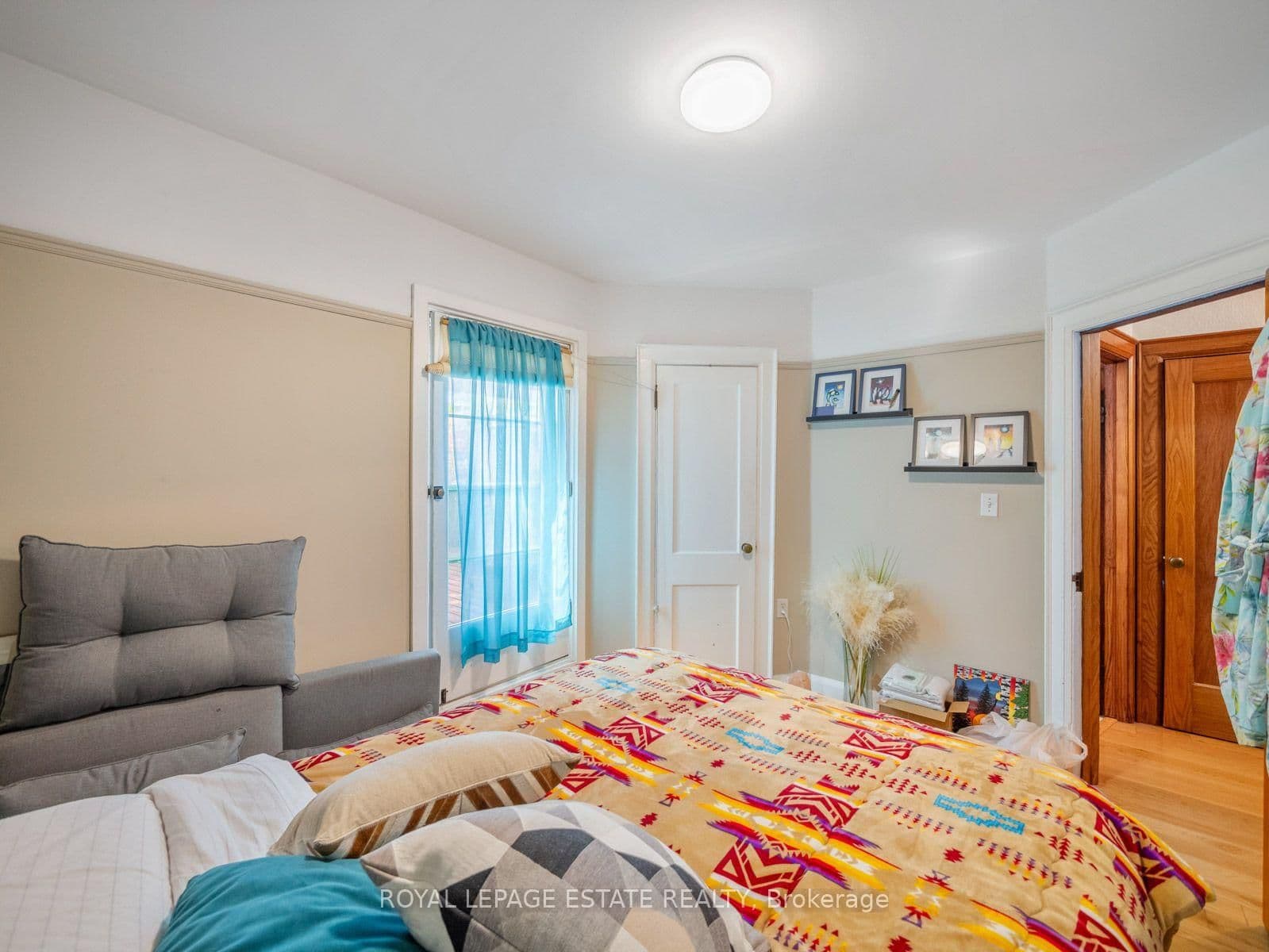 2275 Queen Street E thumbnail 12