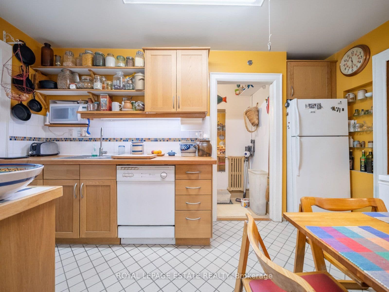 2275 Queen Street E thumbnail 24