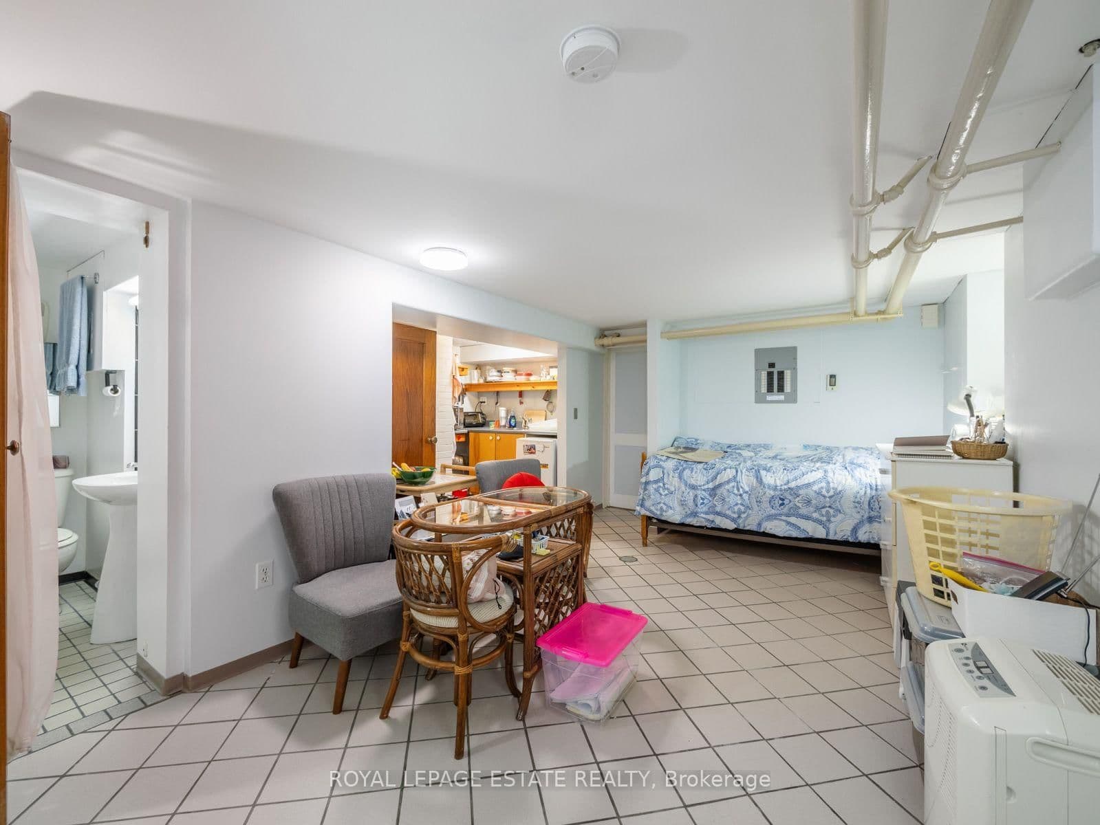 2275 Queen Street E thumbnail 41