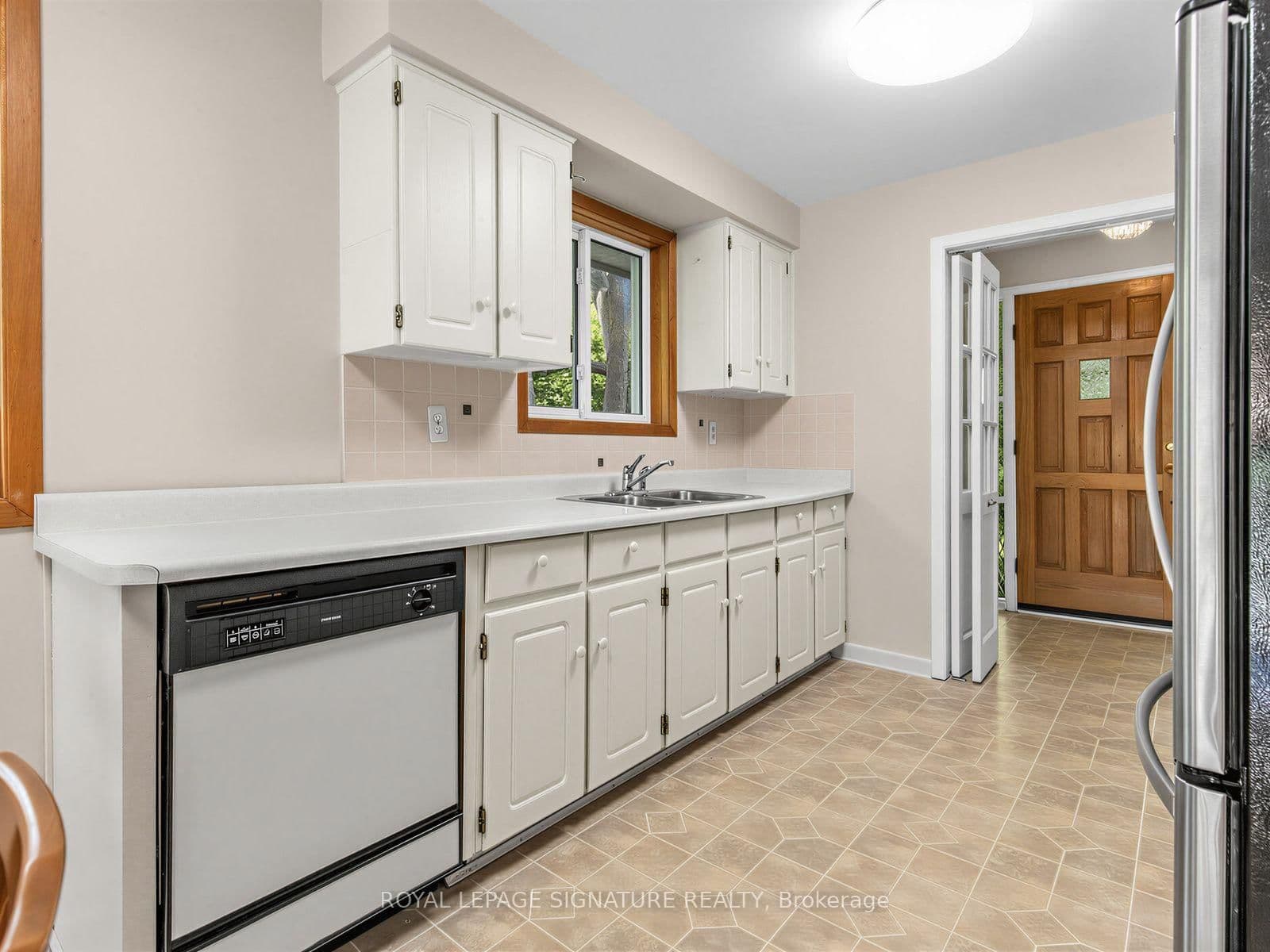 162 Bathgate Drive thumbnail 10