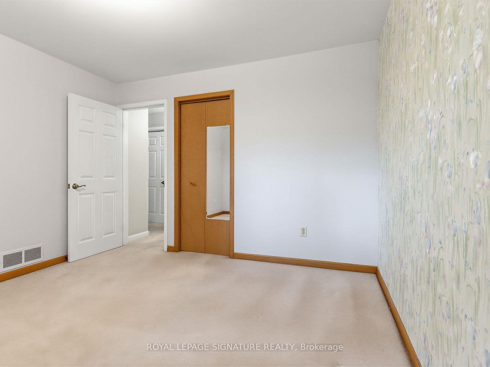 162 Bathgate Drive thumbnail 22