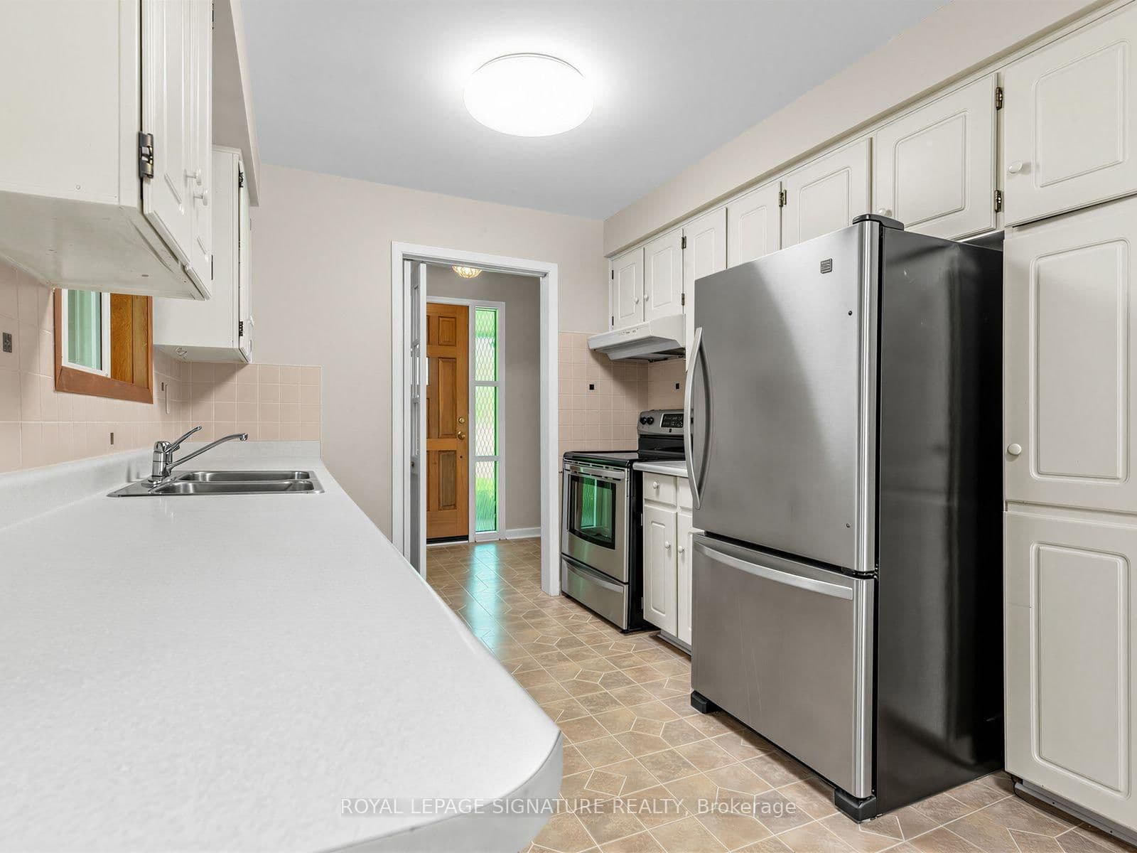 162 Bathgate Drive thumbnail 9