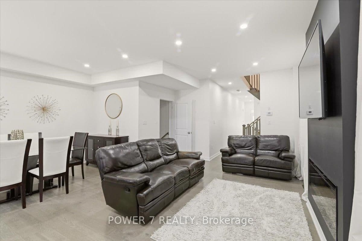 94 Conarty Crescent thumbnail 4