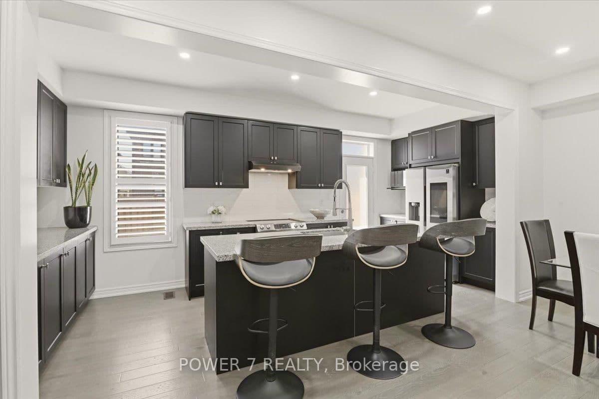 94 Conarty Crescent thumbnail 7