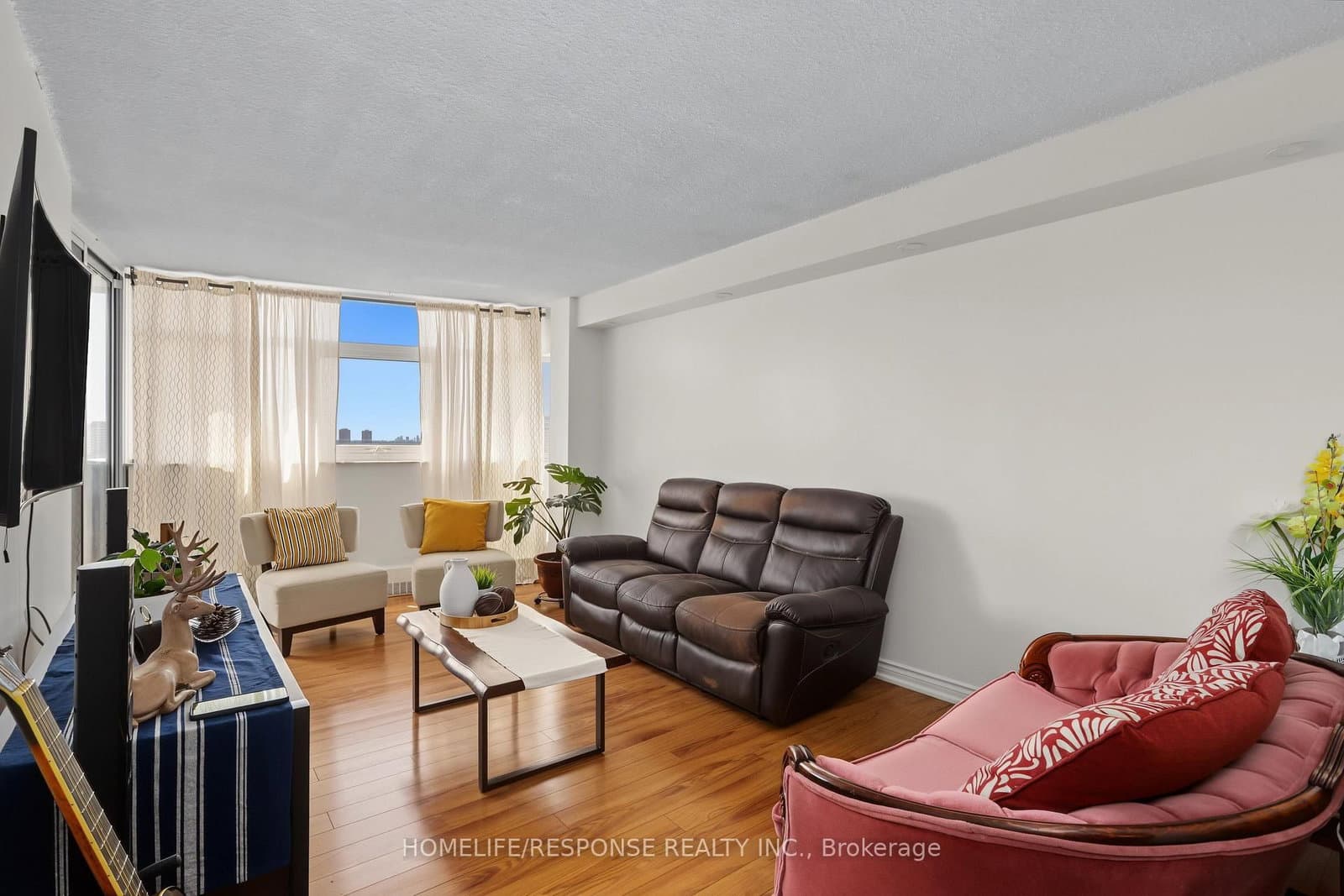 100 ECHO POINT, Unit 1801 thumbnail 7