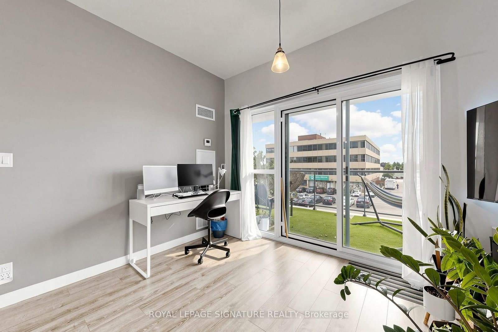 2150 Lawrence Avenue E, Unit 208 thumbnail 6