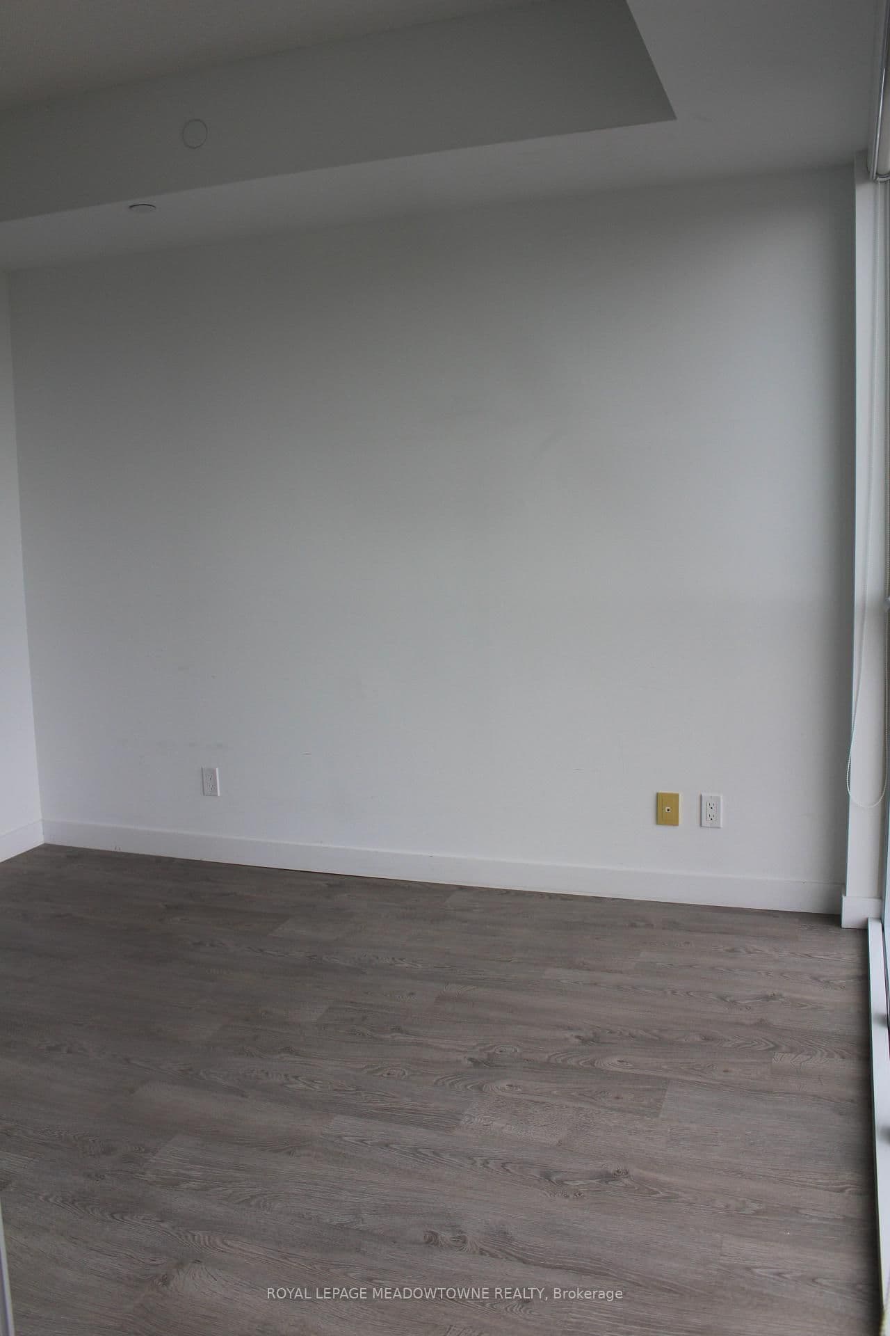 2055 Danforth Avenue, Unit 804 thumbnail 3