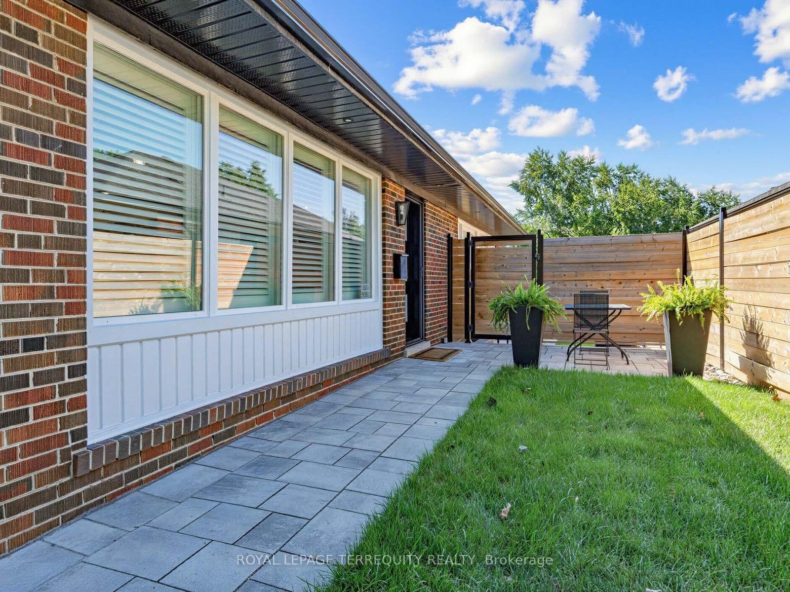 29 Sedgewick Crescent thumbnail 4