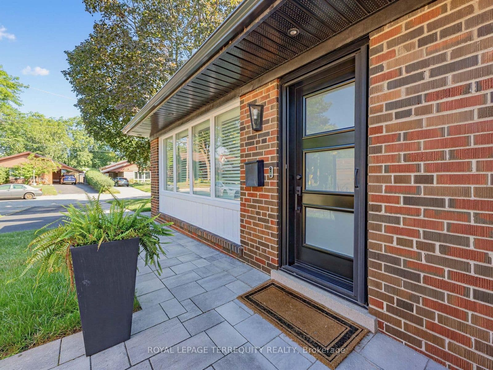 29 Sedgewick Crescent thumbnail 5