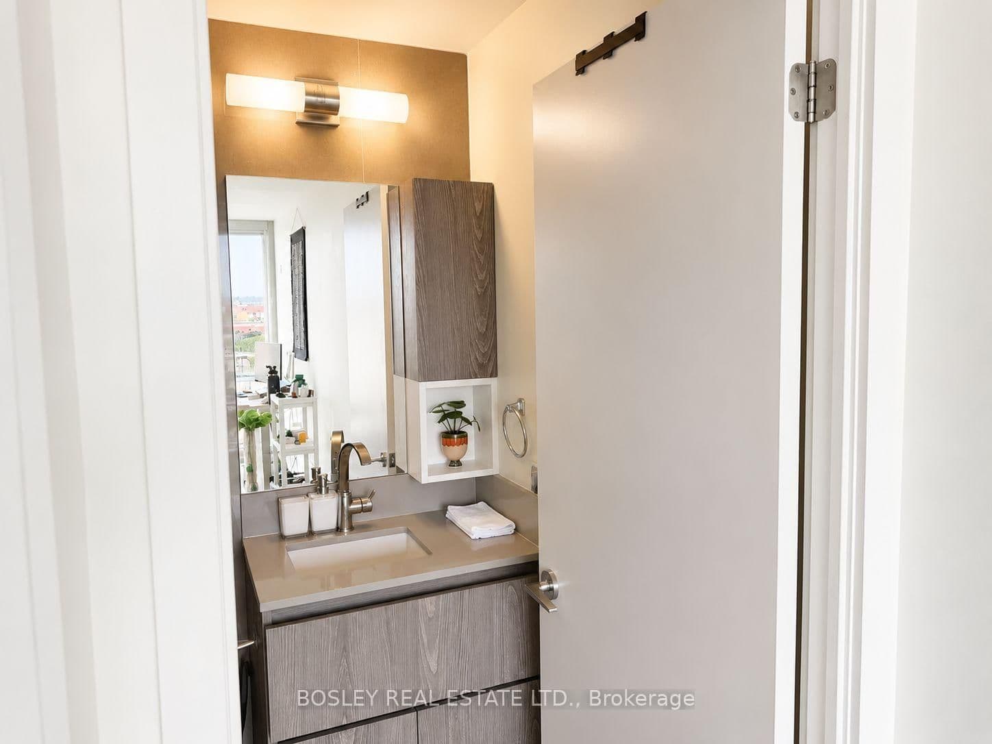 30 Baseball Place, Unit 531 thumbnail 15
