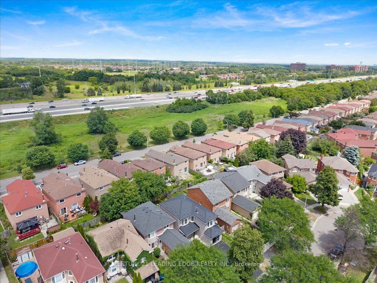 41 Graybark Crescent thumbnail 44