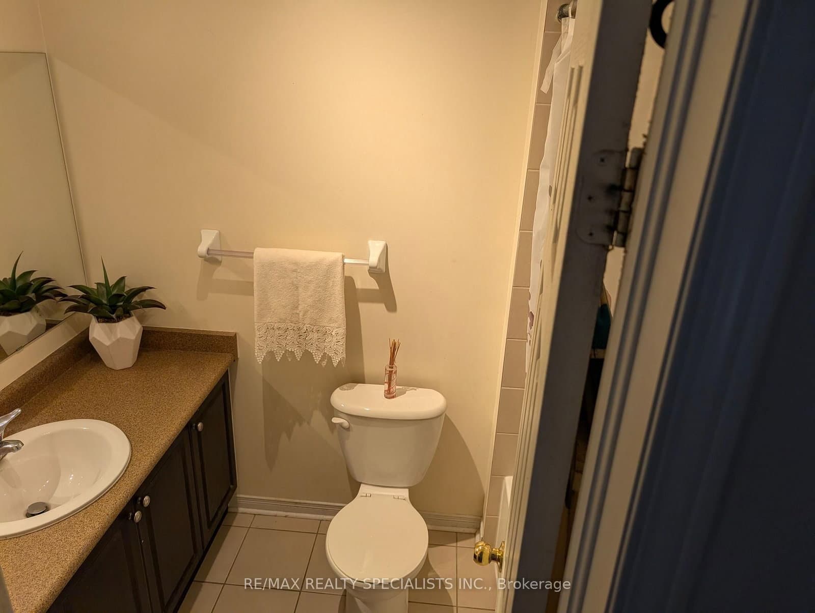 20 Thorp Crescent thumbnail 12