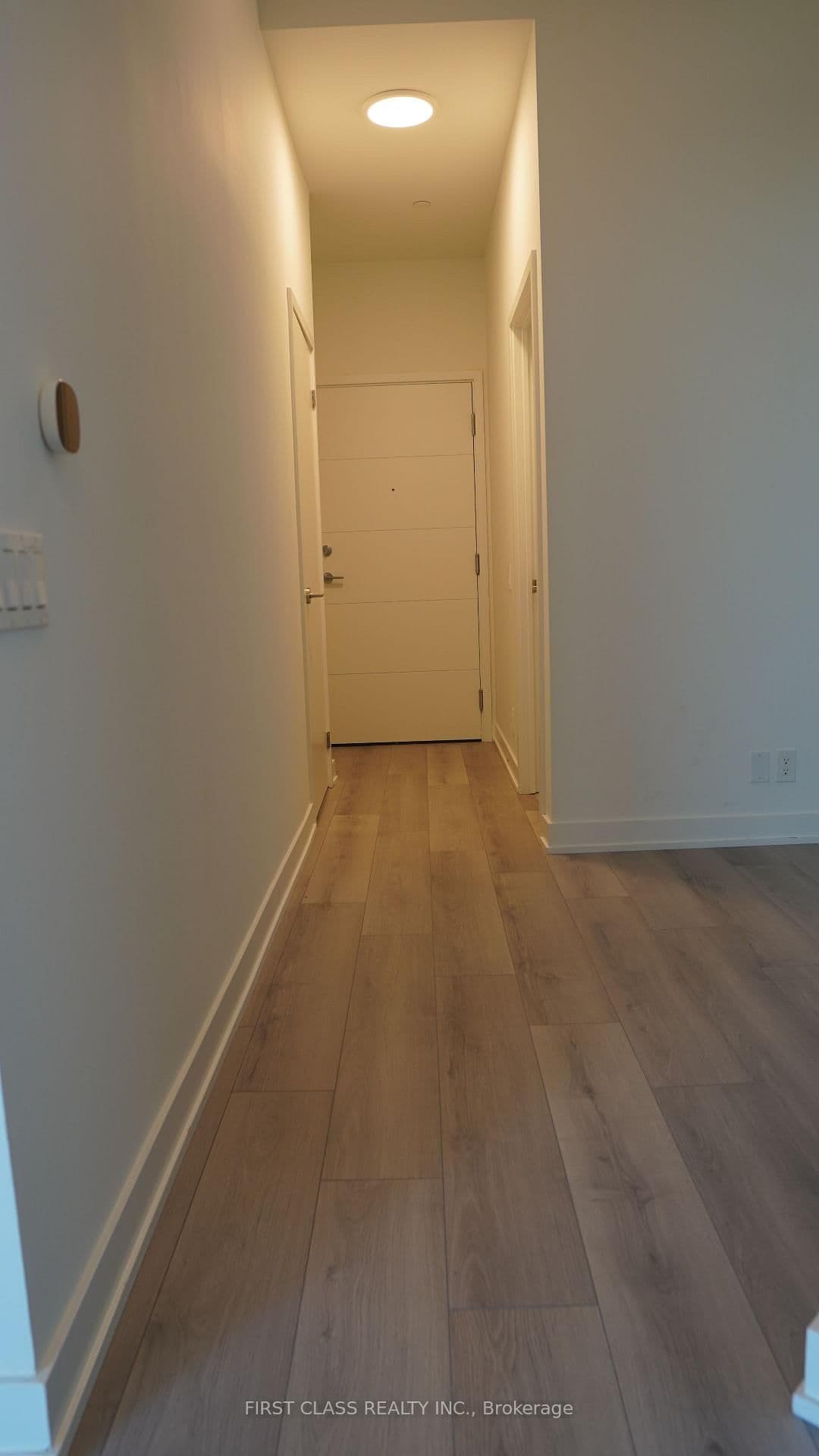20 Deans Drive, Unit 819 thumbnail 2