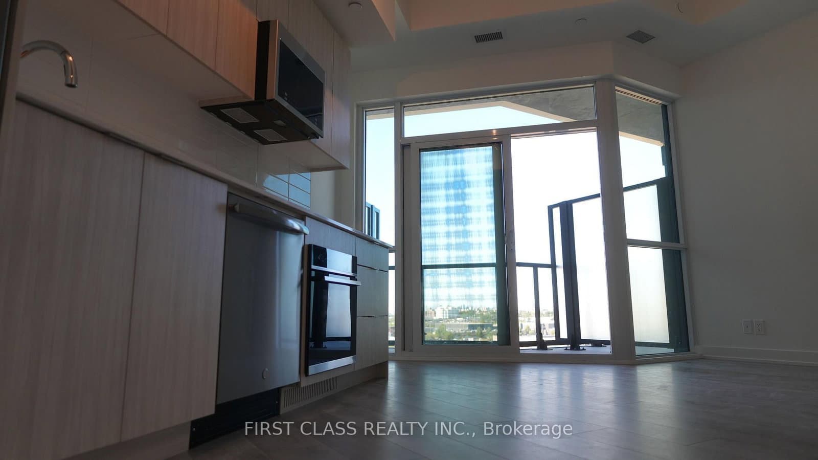 20 Deans Drive, Unit 819 thumbnail 4