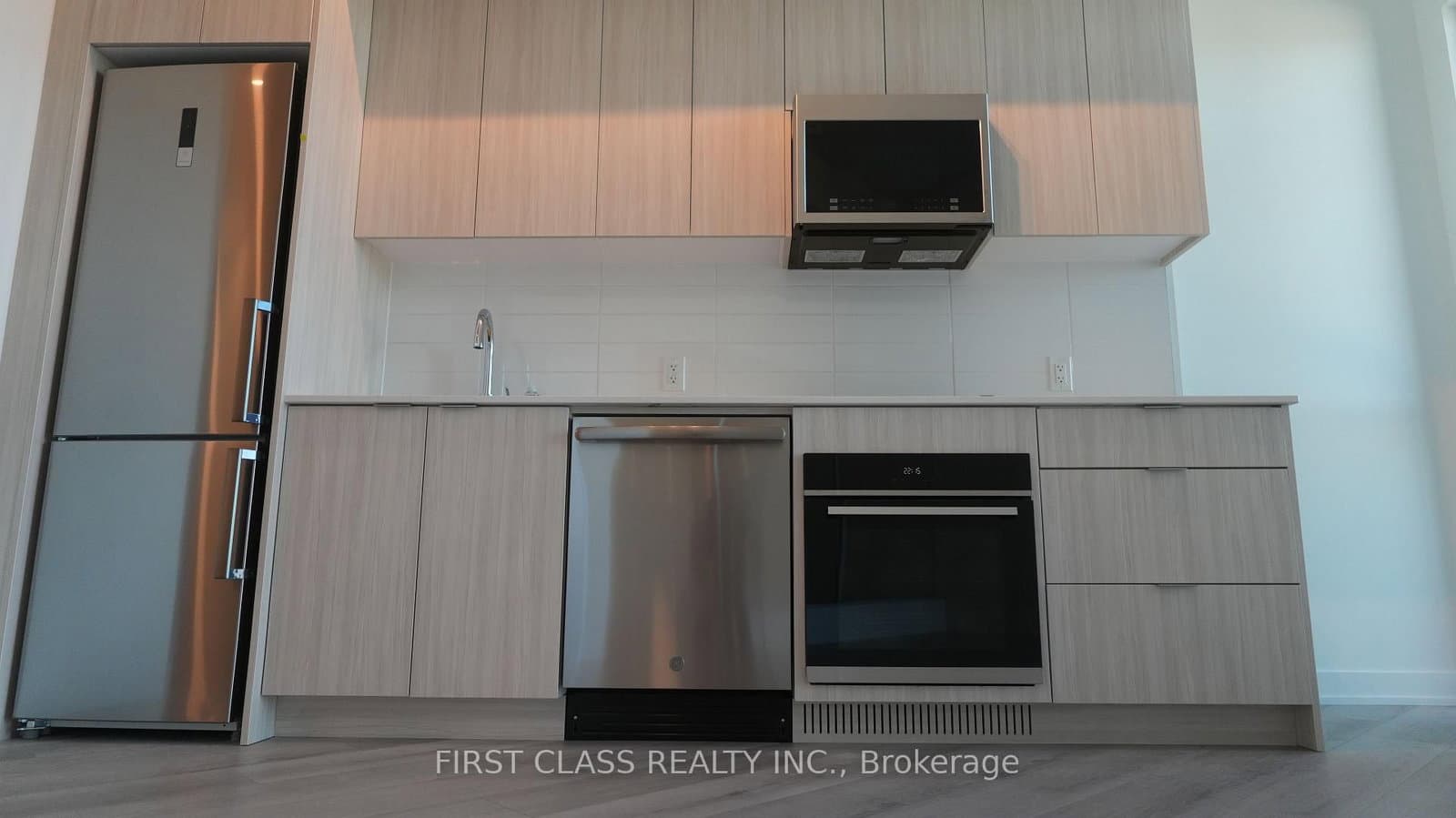 20 Deans Drive, Unit 819 thumbnail 8