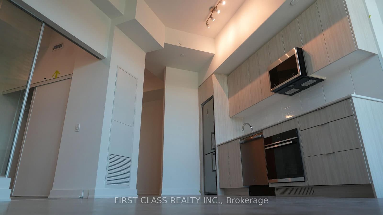 20 Deans Drive, Unit 819 thumbnail 9