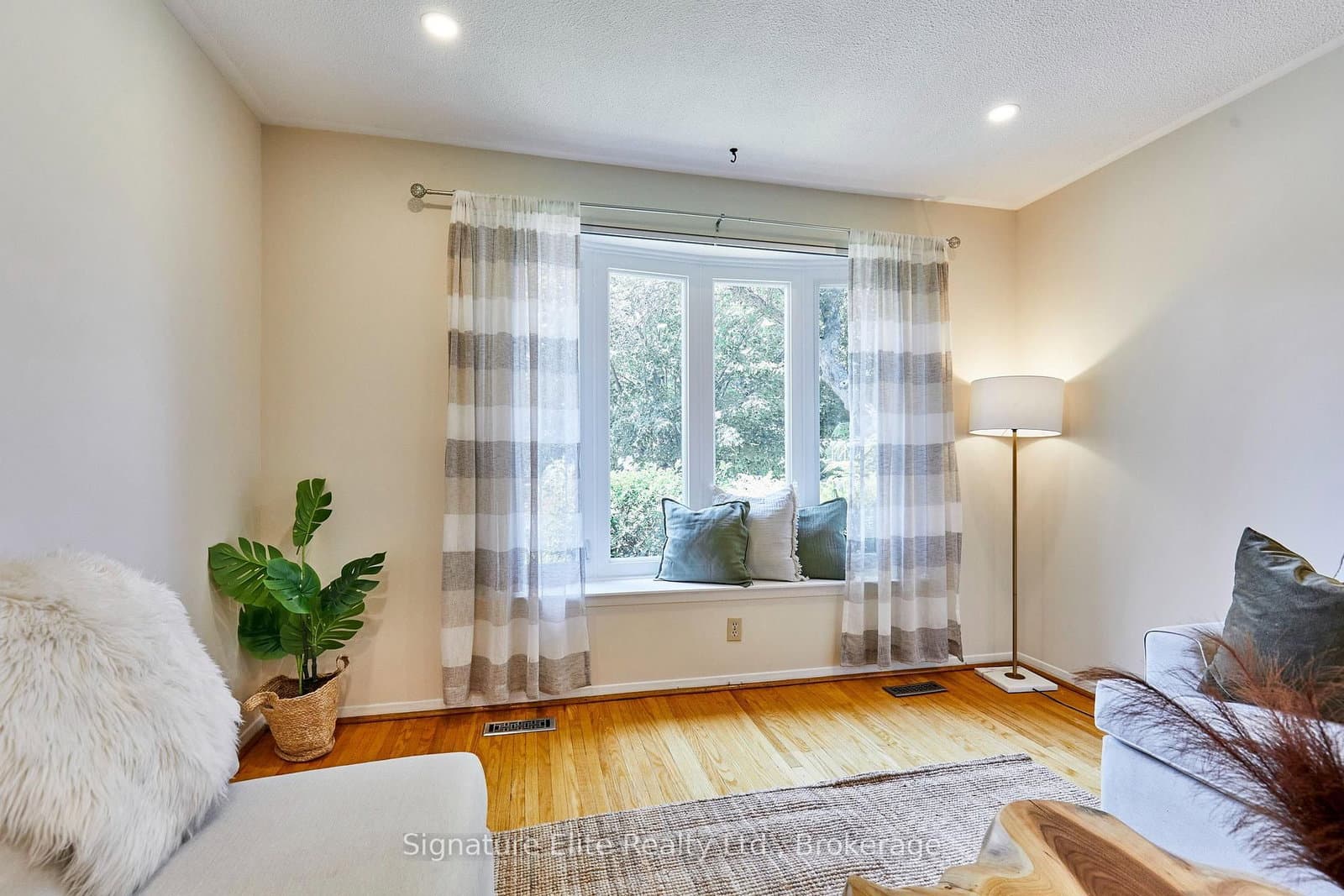 65 Merkley Square thumbnail 10