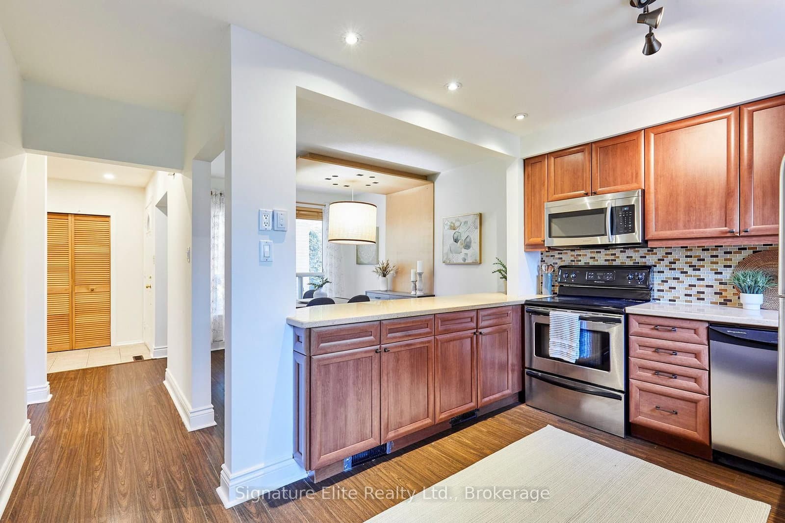 65 Merkley Square thumbnail 17