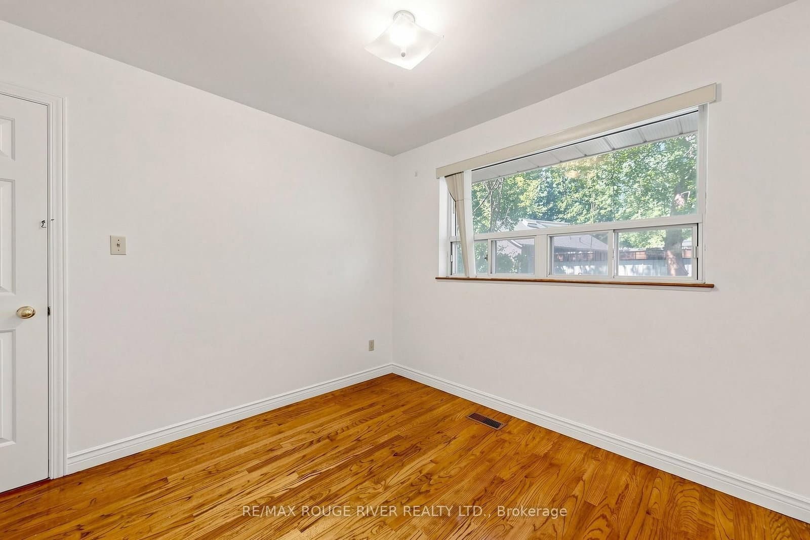 38 Lombardy Crescent thumbnail 19