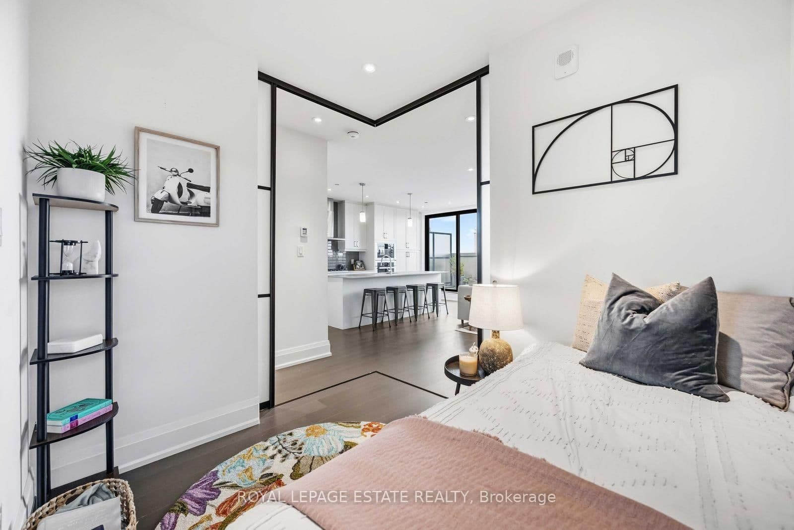 365 Beech Avenue, Unit 511 thumbnail 10