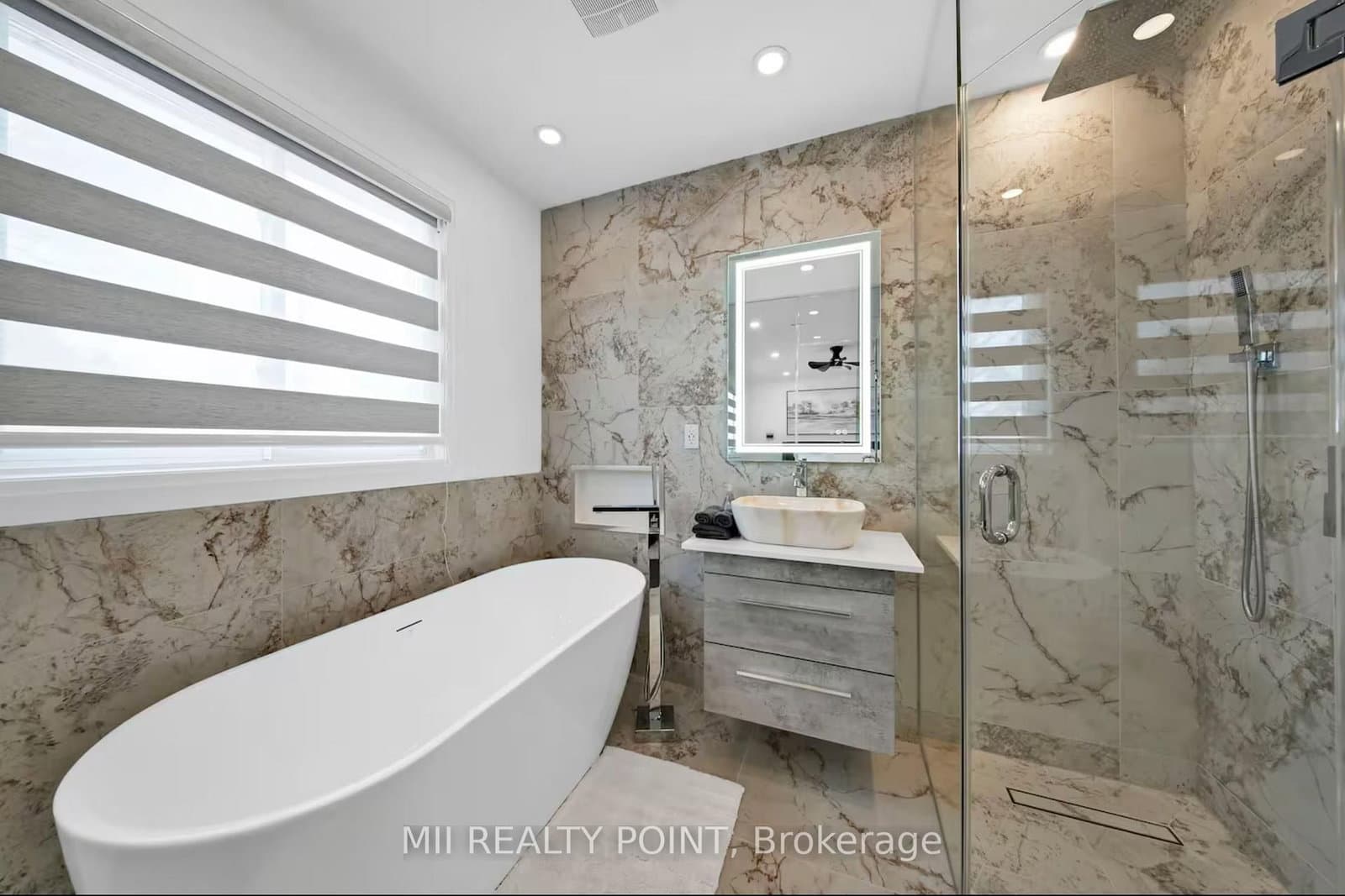 49 Manderley Drive, Unit Main thumbnail 16