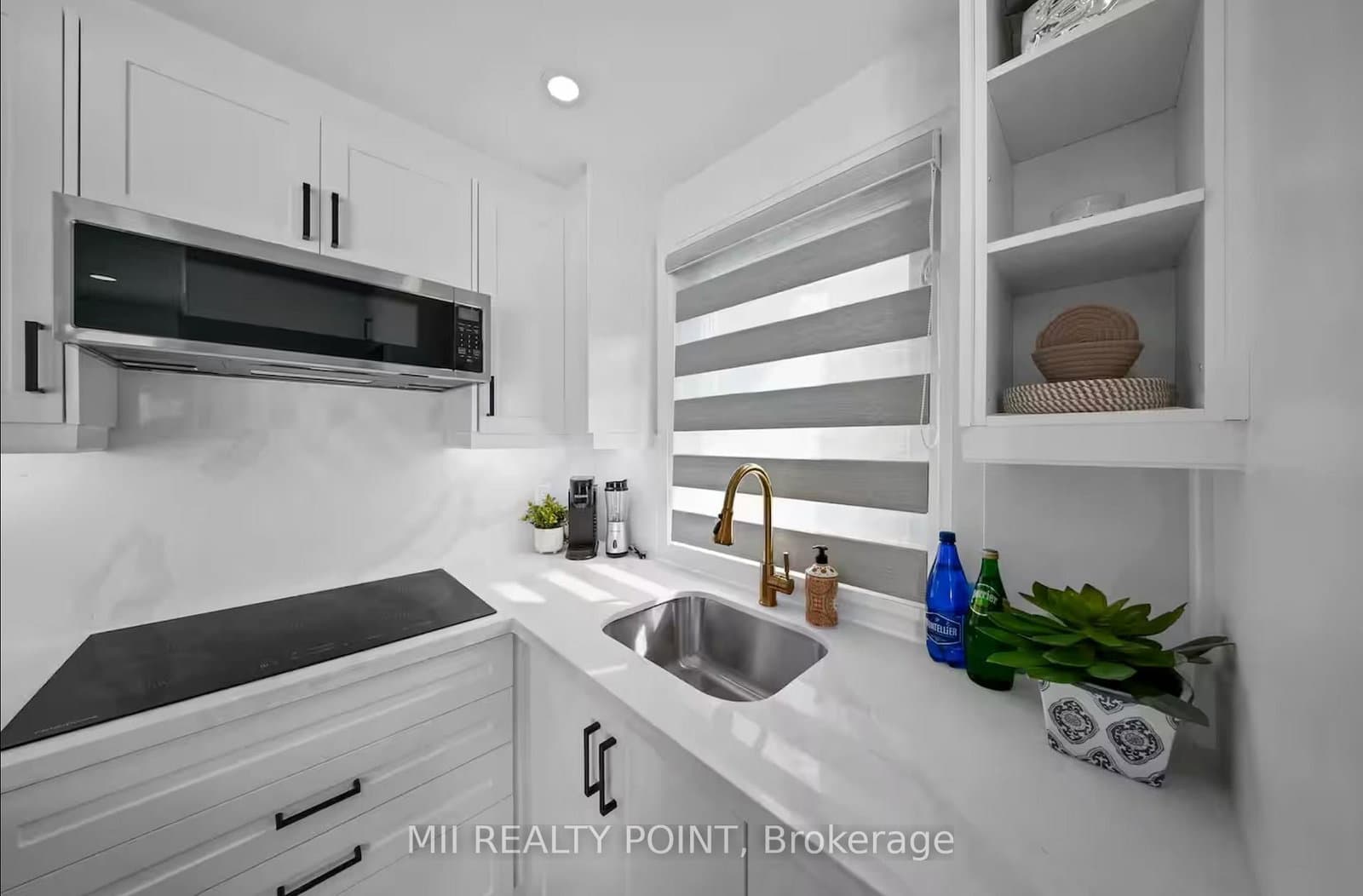 49 Manderley Drive, Unit Main thumbnail 6
