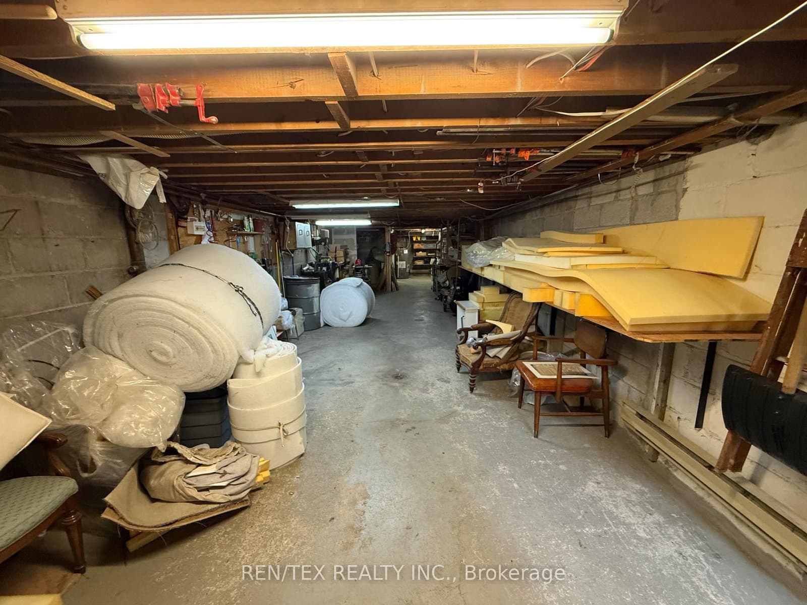 875 O'Connor Drive E thumbnail 5
