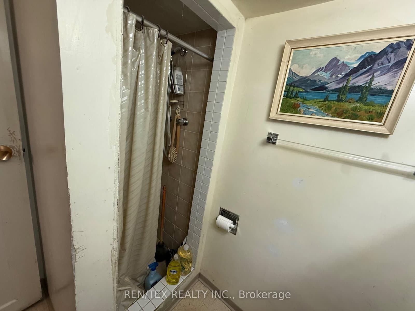875 O'Connor Drive E thumbnail 7
