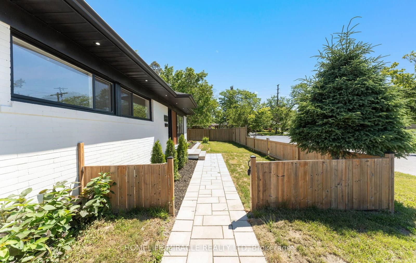 22 Arnprior Road thumbnail 6