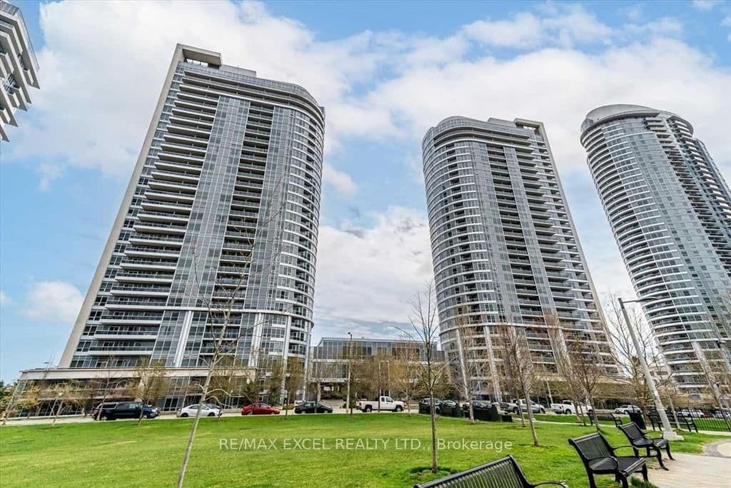 151 Village Green Square, Unit 1806 - Image 1