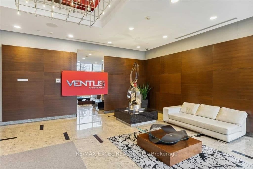 151 Village Green Square, Unit 1806 thumbnail 17