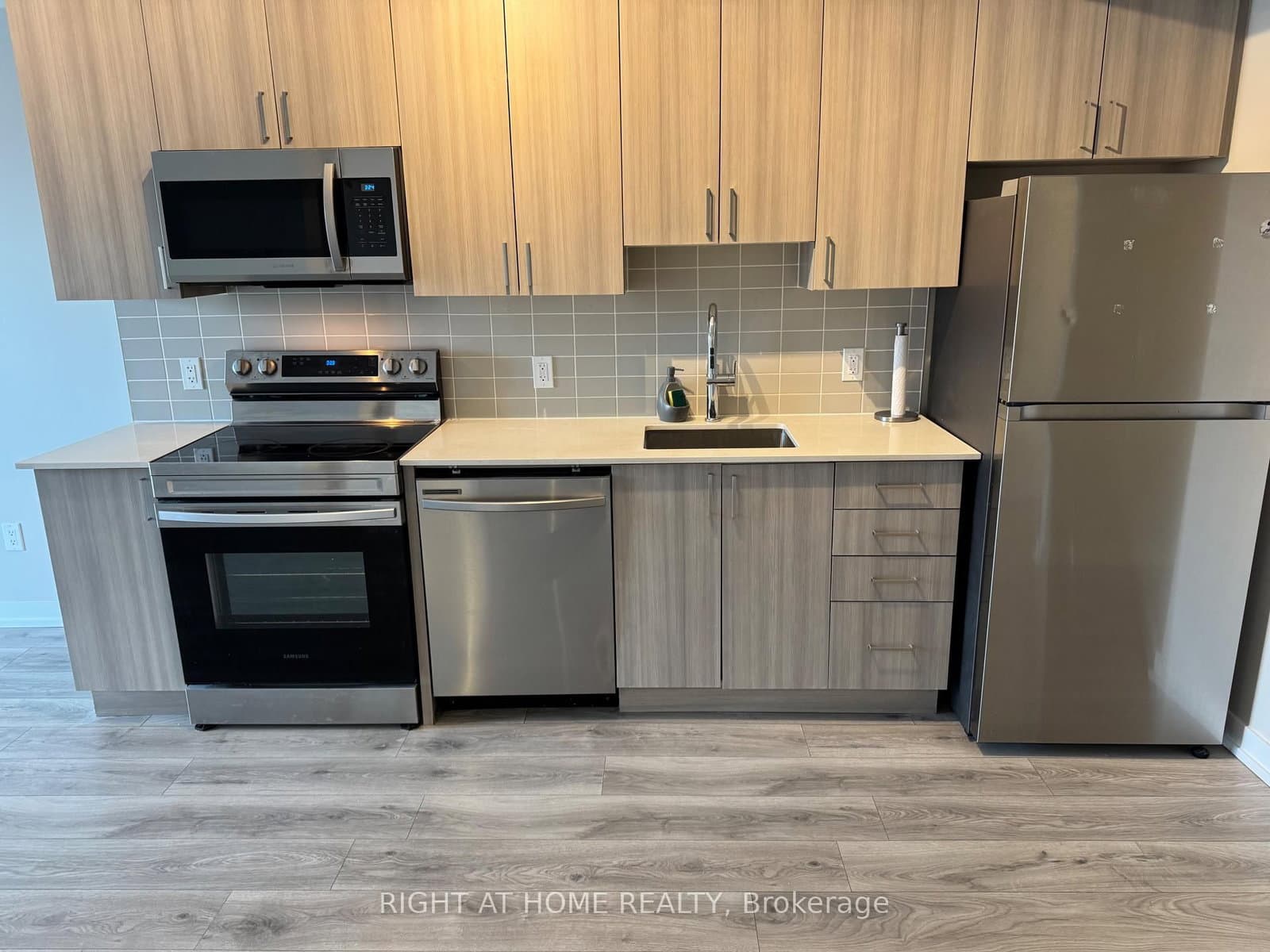 1455 Celebration Drive, Unit 602 thumbnail 2