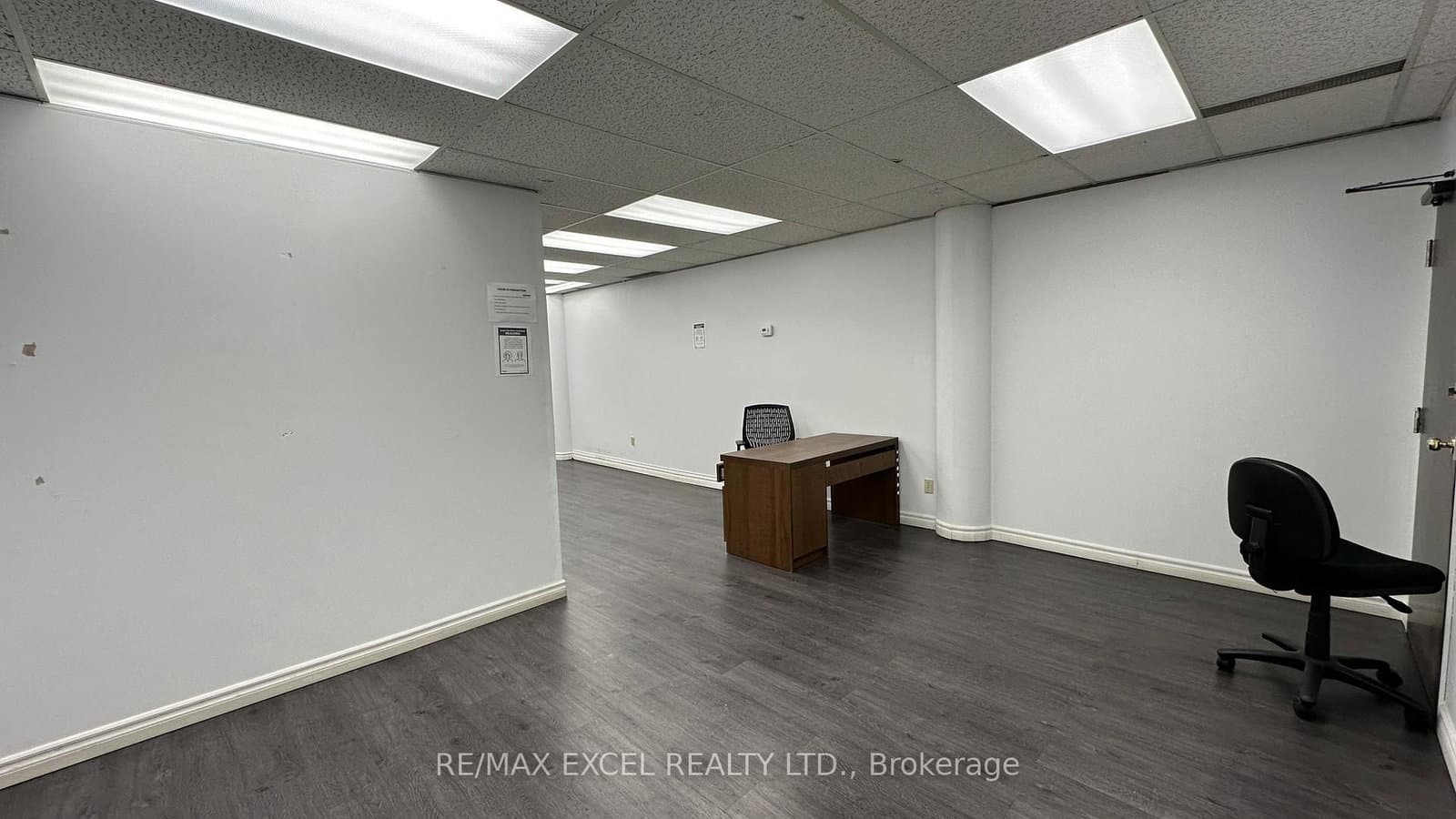 2425 Eglinton Avenue E, Unit 212 thumbnail 3