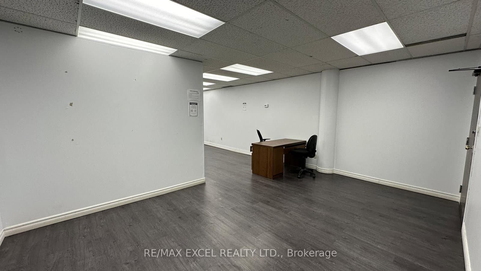 2425 Eglinton Avenue E, Unit 212 thumbnail 4