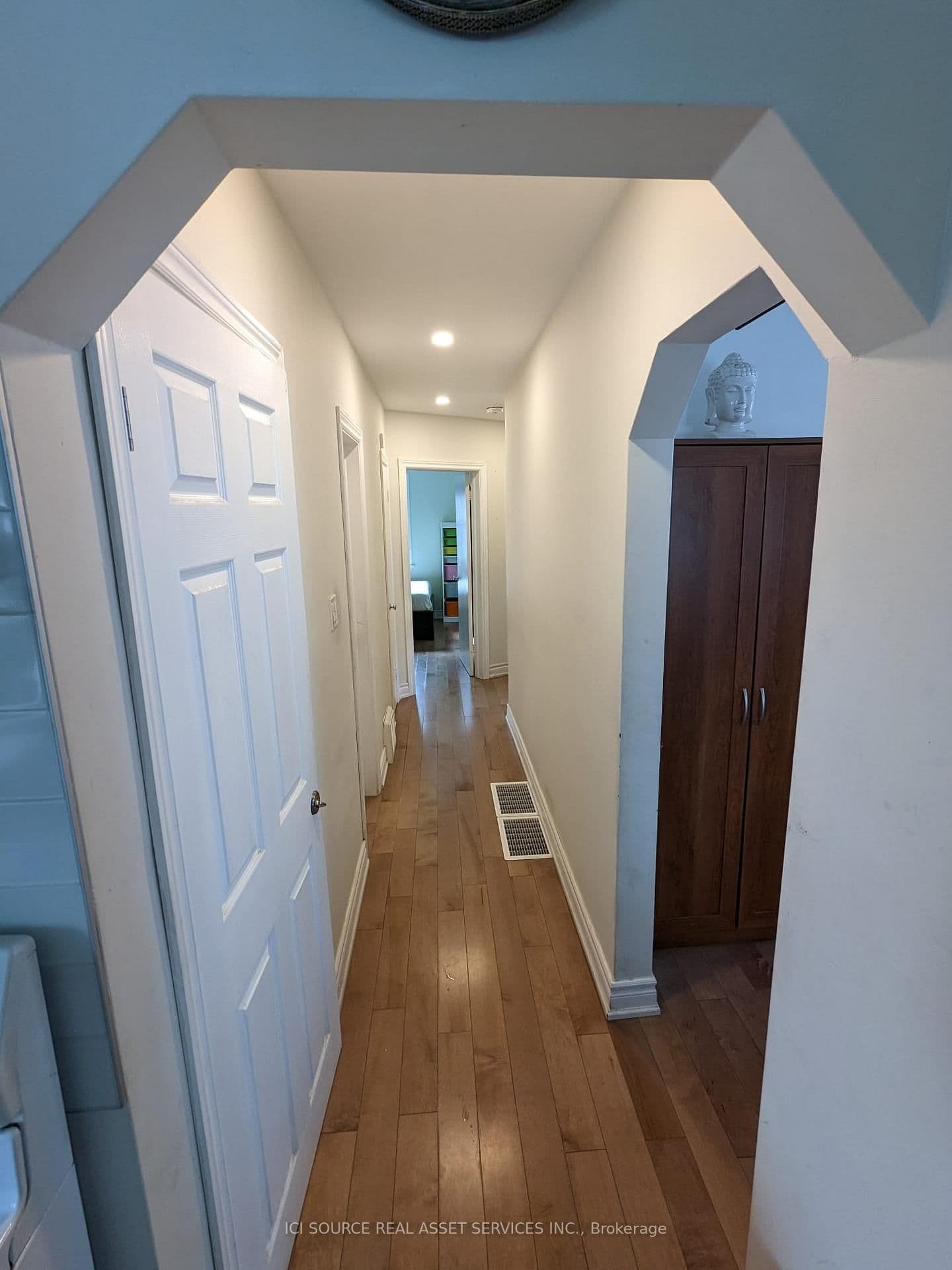 85 Ranstone Gardens, Unit Main thumbnail 4