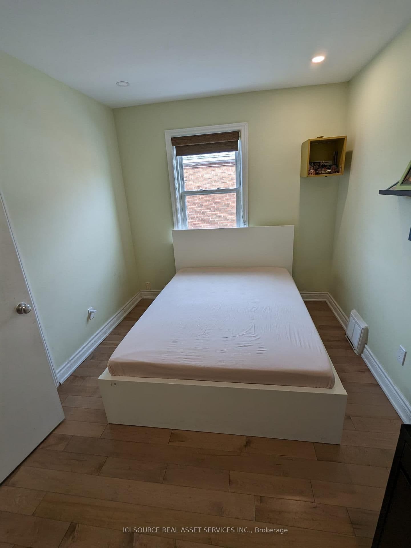 85 Ranstone Gardens, Unit Main thumbnail 5