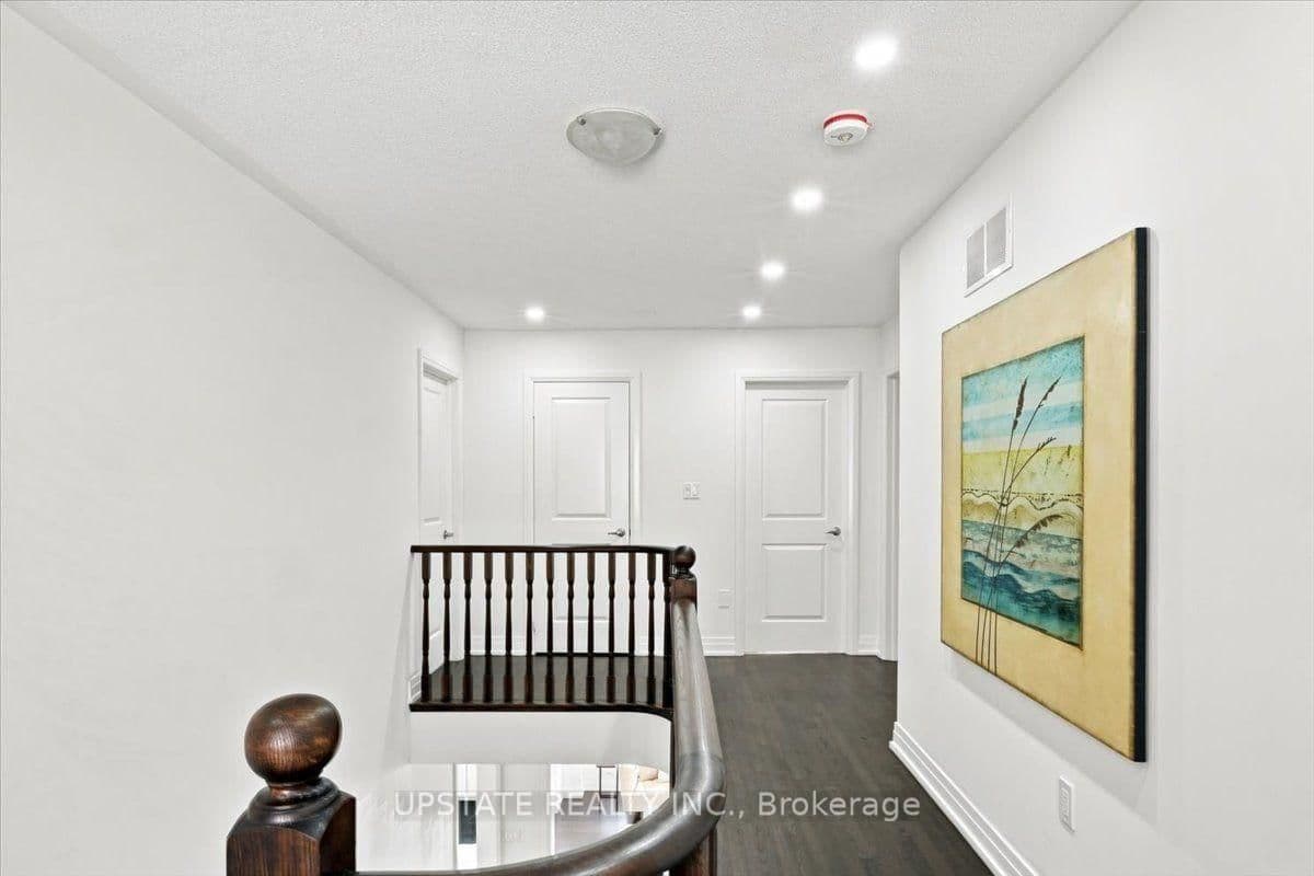 18 Blenheim Circle thumbnail 33