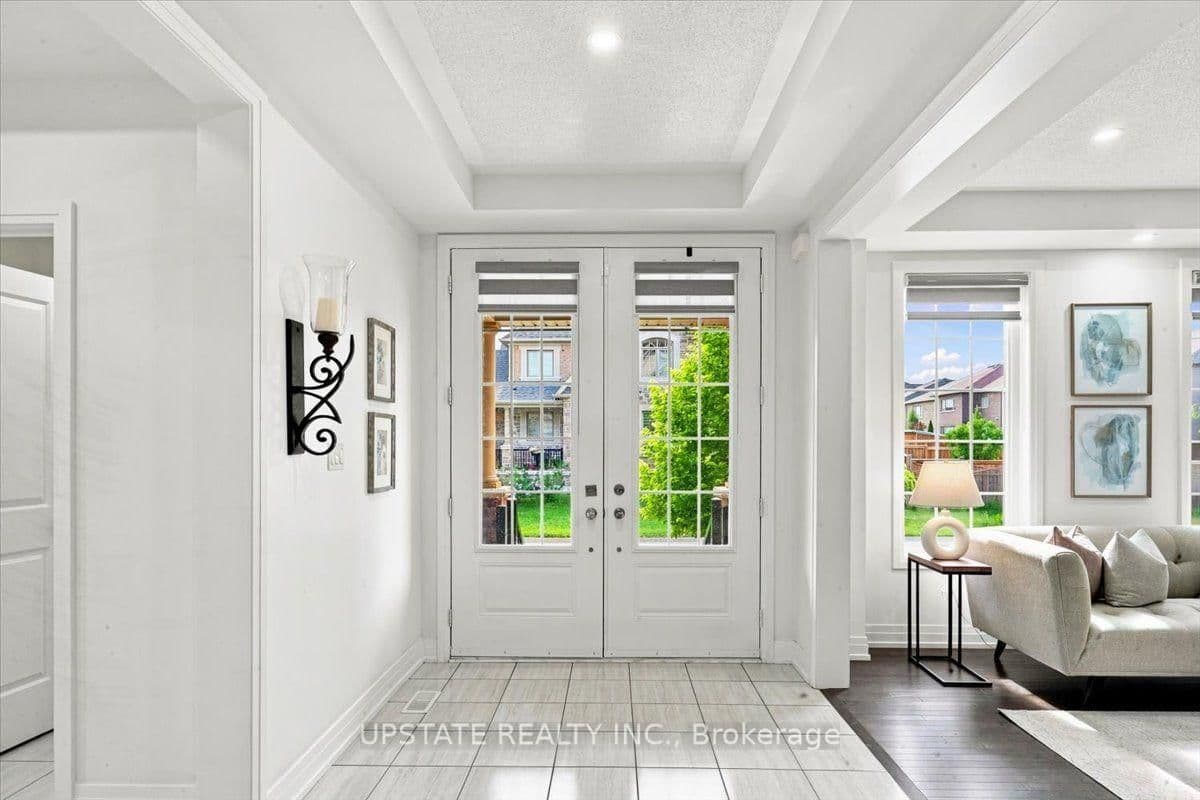 18 Blenheim Circle thumbnail 4