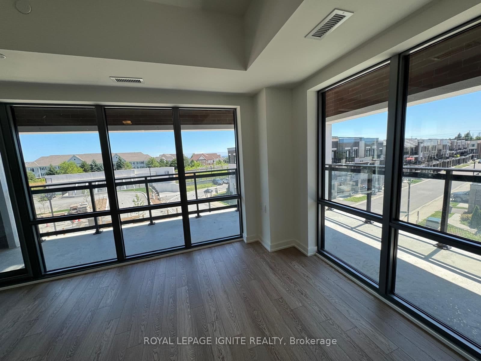 51 Clarington Boulevard, Unit 322 thumbnail 6
