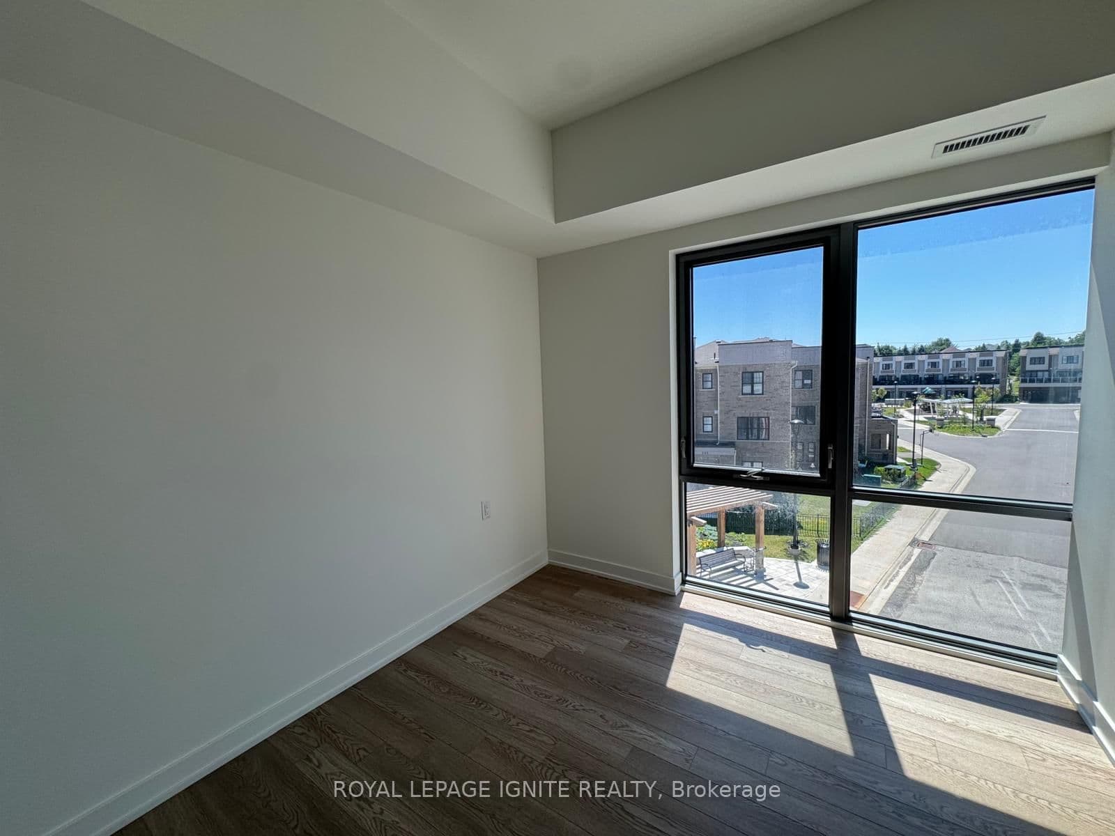 51 Clarington Boulevard, Unit 322 thumbnail 7